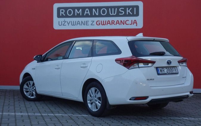 Toyota Auris cena 59900 przebieg: 224100, rok produkcji 2018 z Halinów małe 301